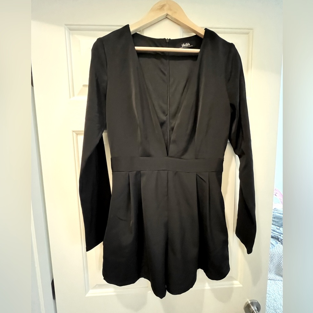 Low V neck black romper